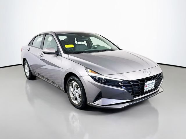 Used 2023 Hyundai Elantra SE image 8