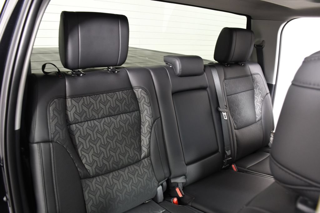 Used 2024 Toyota Tundra Limited AWD/4WD image 23