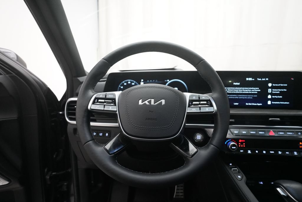 Used 2025 Kia Telluride SX X-Line AWD/4WD image 4