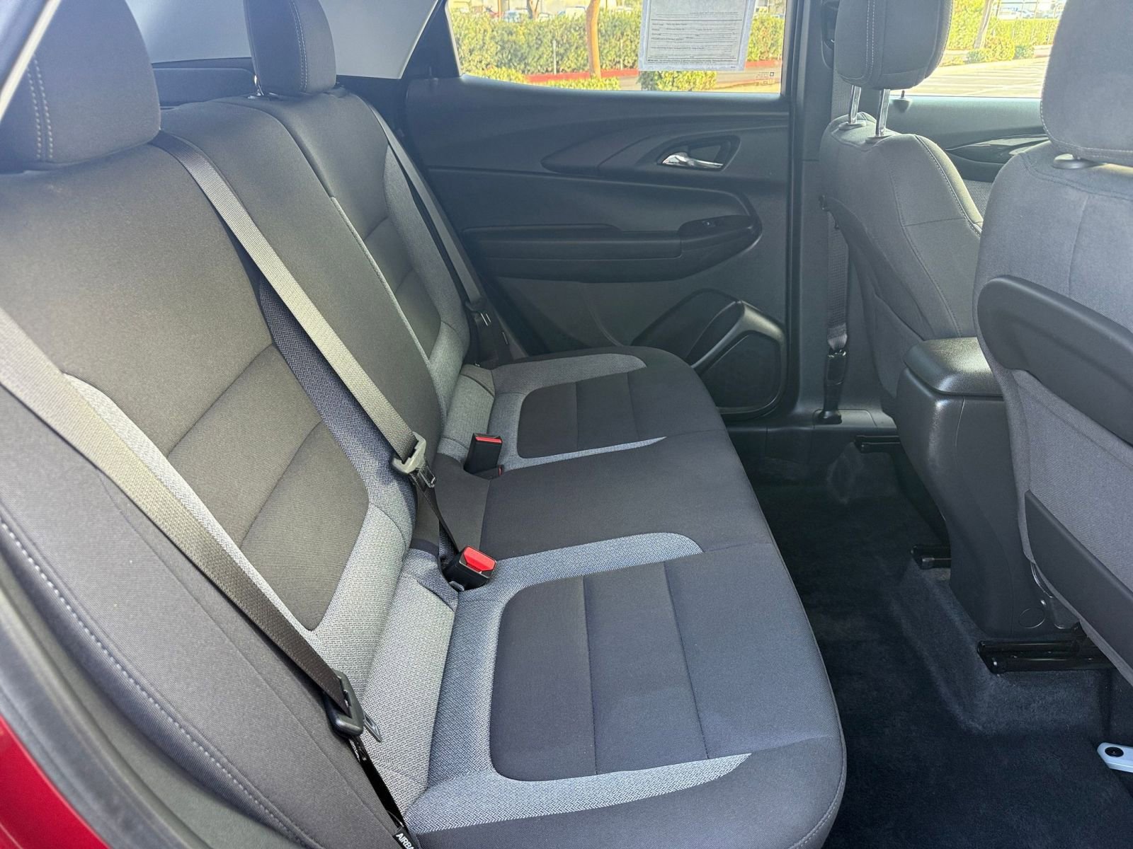 Used 2025 Chevrolet TrailBlazer LT image 23