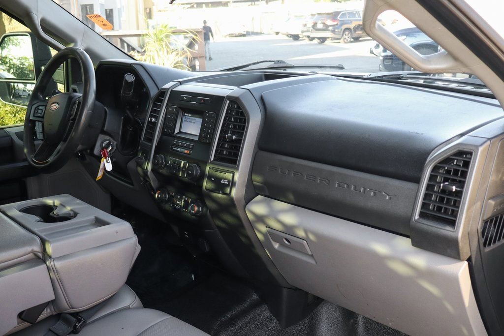 Used 2021 Ford F550 XL image 40
