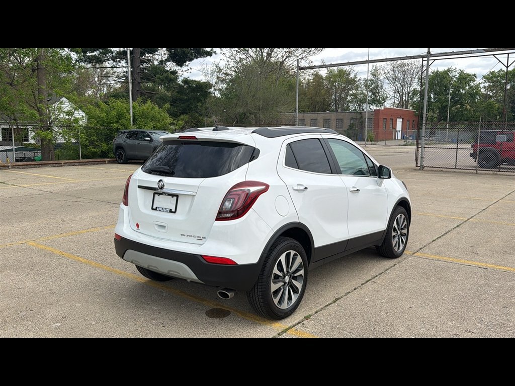 Used 2022 Buick Encore Preferred w/ Safety Package AWD/4WD image 5