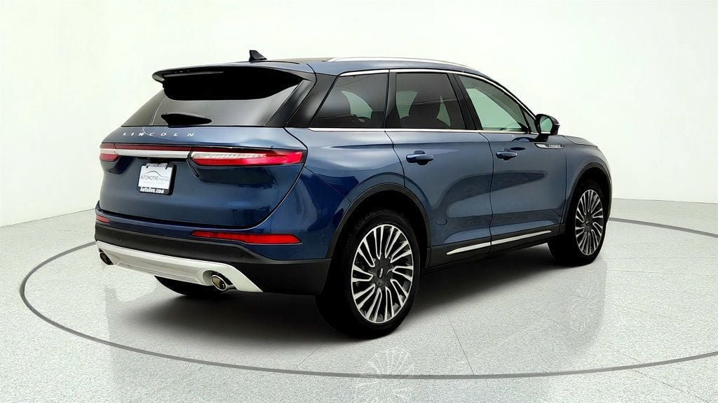 Used 2022 Lincoln Corsair Reserve w/ Luxury Package AWD/4WD image 5