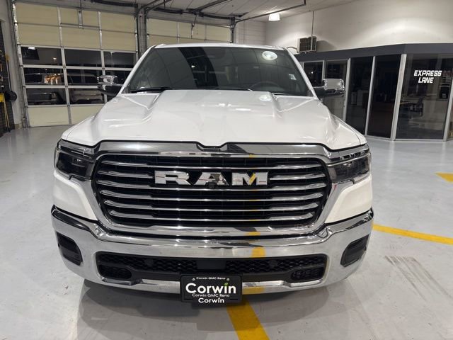 Used 2025 RAM 1500 Laramie AWD/4WD image 3