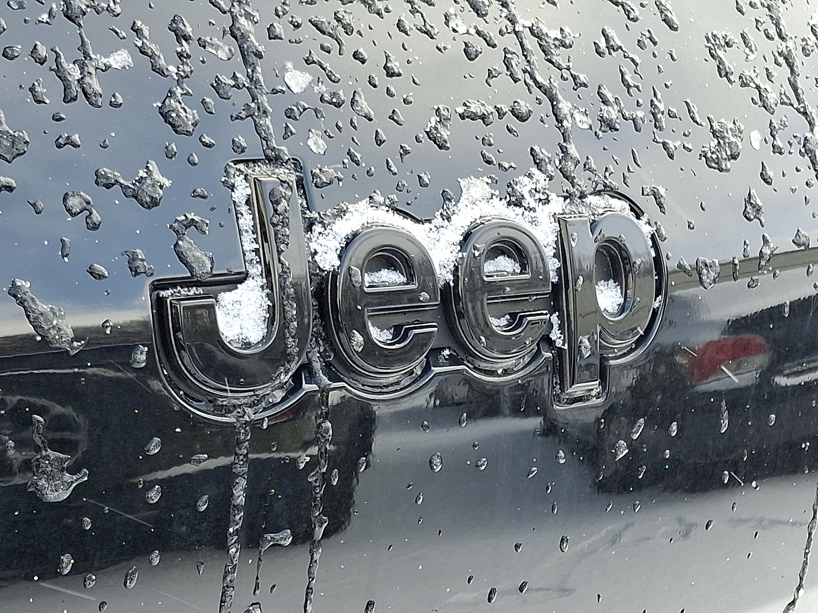 Certified 2024 Jeep Grand Cherokee L Laredo image 29