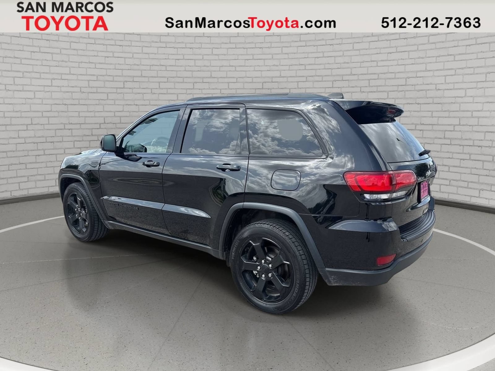 Used 2021 Jeep Grand Cherokee Freedom Edition RWD image 3