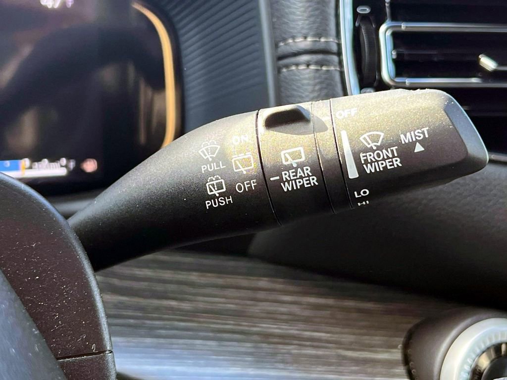 Certified 2024 Jeep Wagoneer Series II image 25