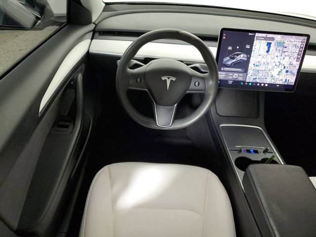 Used 2021 Tesla Model 3 Standard Range Plus image 16