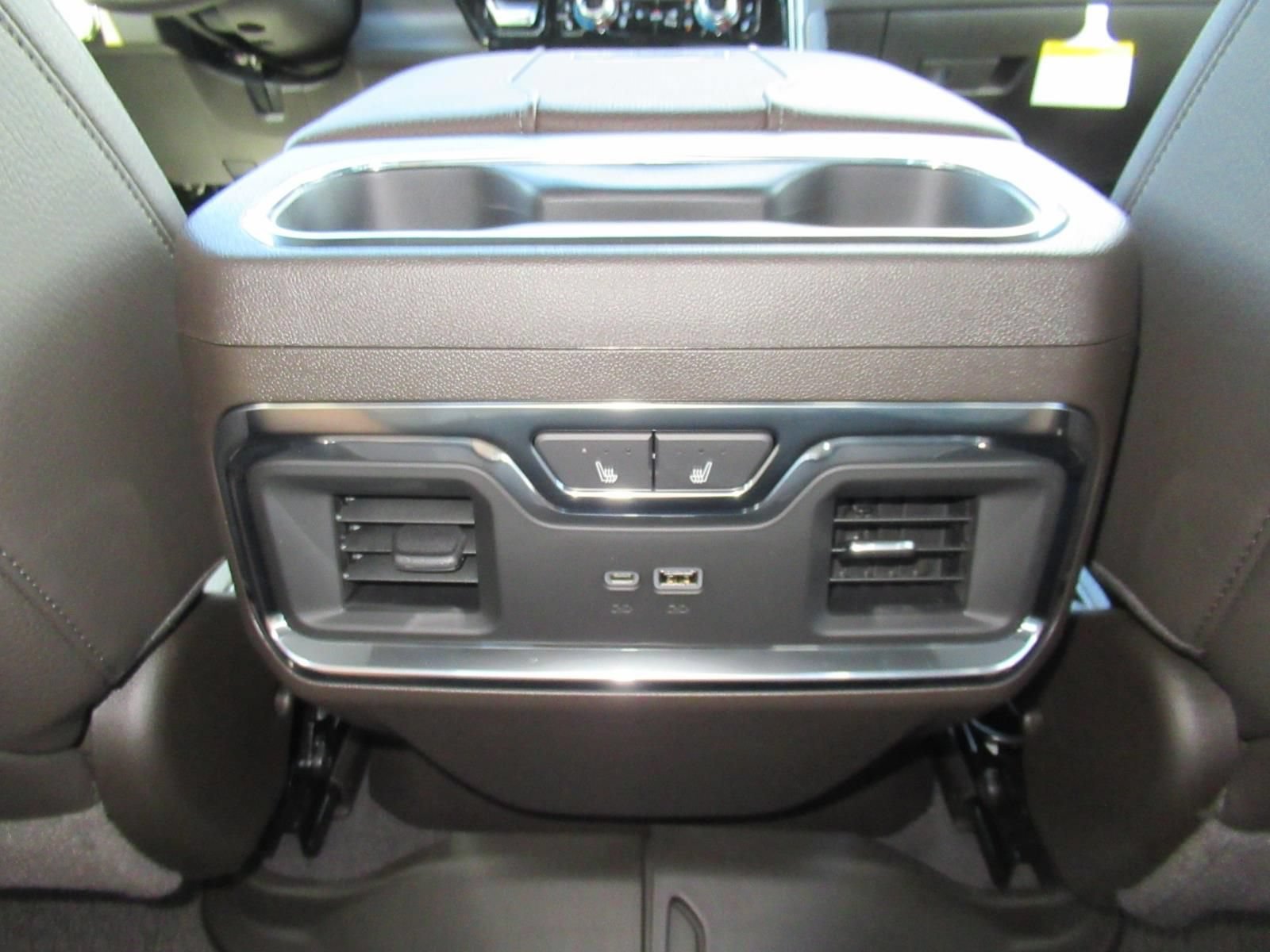New 2026 GMC Sierra 2500 Denali w/ Denali Reserve Package AWD/4WD image 38