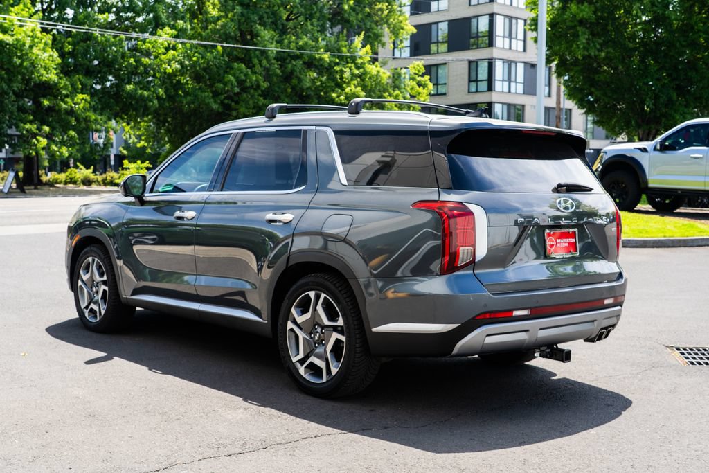 Used 2023 Hyundai Palisade SEL w/ Premium Package AWD/4WD image 4