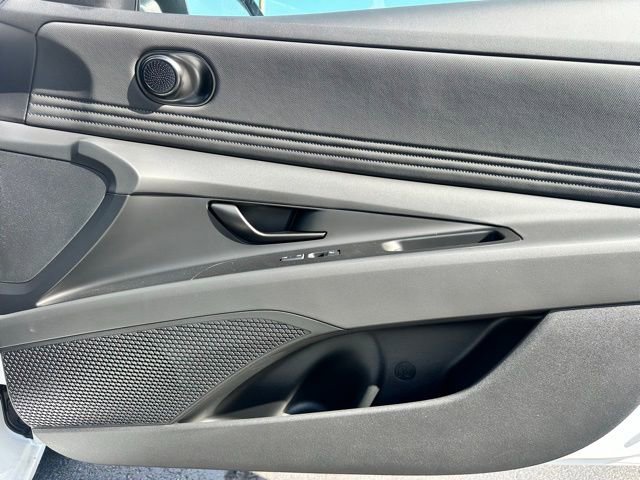 New 2025 Hyundai Elantra Sport image 25