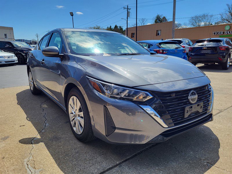 Used 2024 Nissan Sentra S image 1