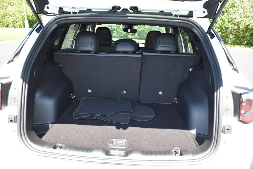 New 2026 Jeep Compass Latitude AWD/4WD image 28