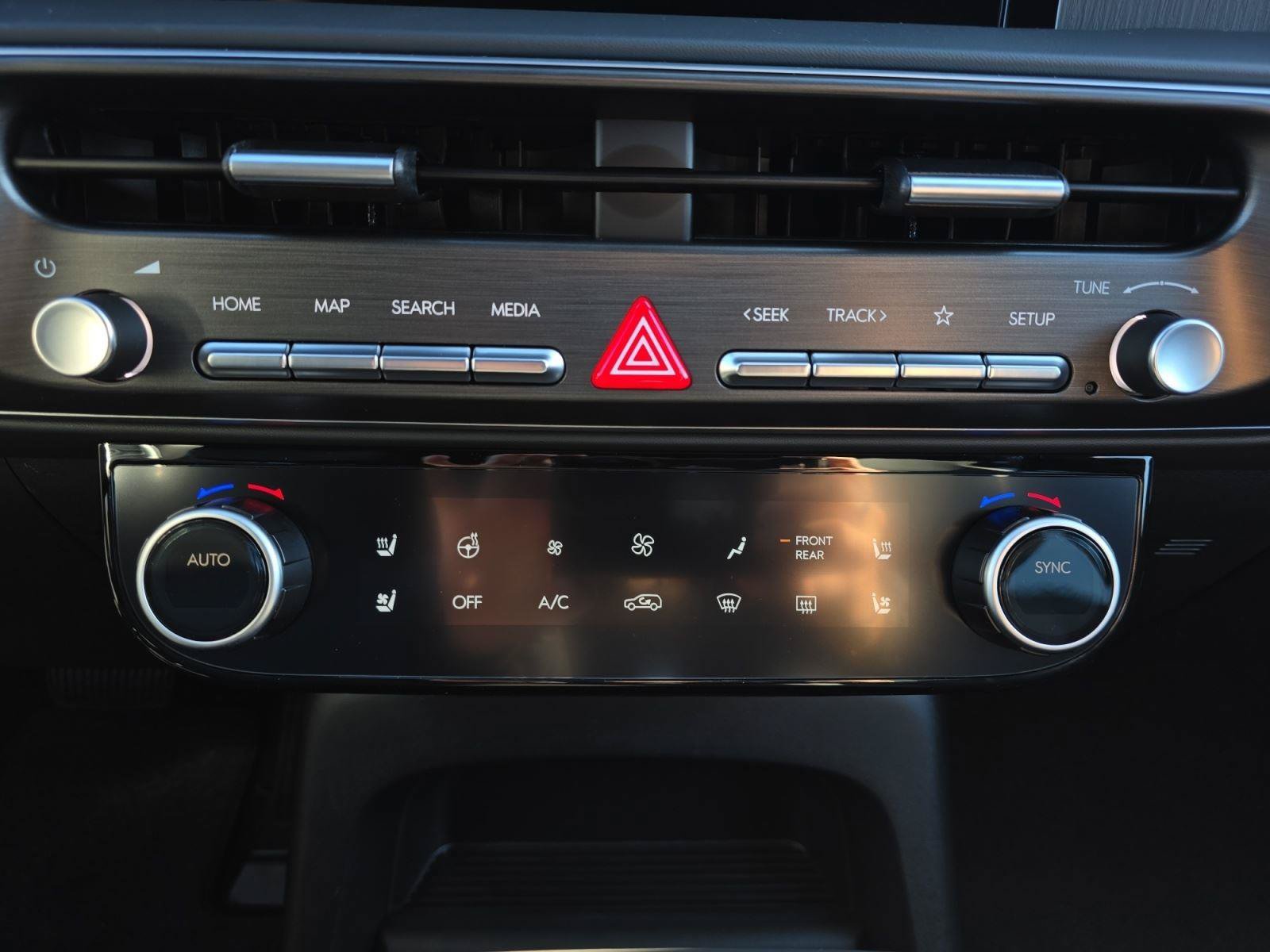New 2026 Hyundai Palisade Calligraphy FWD image 21