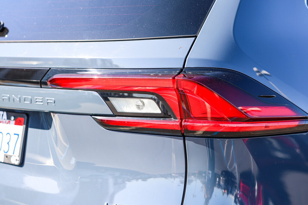 Certified 2026 Toyota Grand Highlander AWD Hybrid image 29