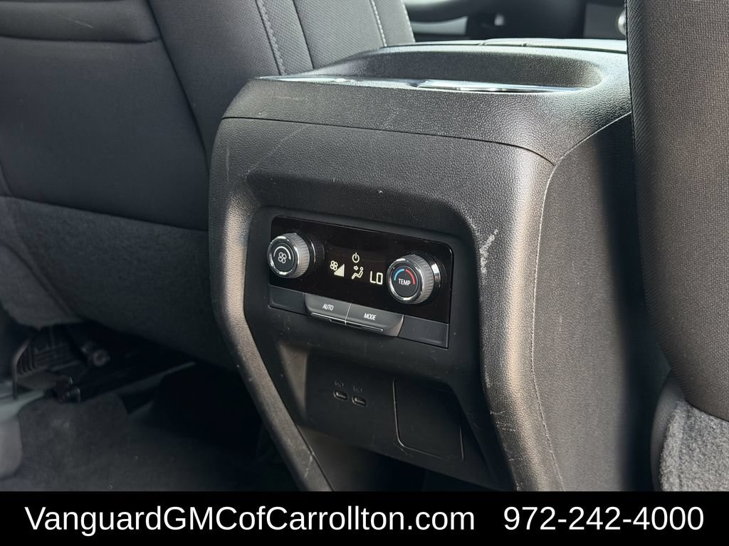 Used 2025 Chevrolet Traverse LT AWD/4WD image 33