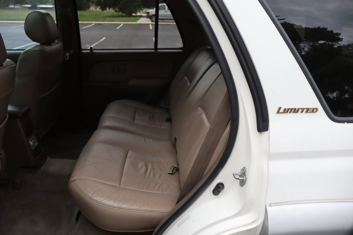 Used 2000 Toyota 4Runner Limited AWD/4WD image 20