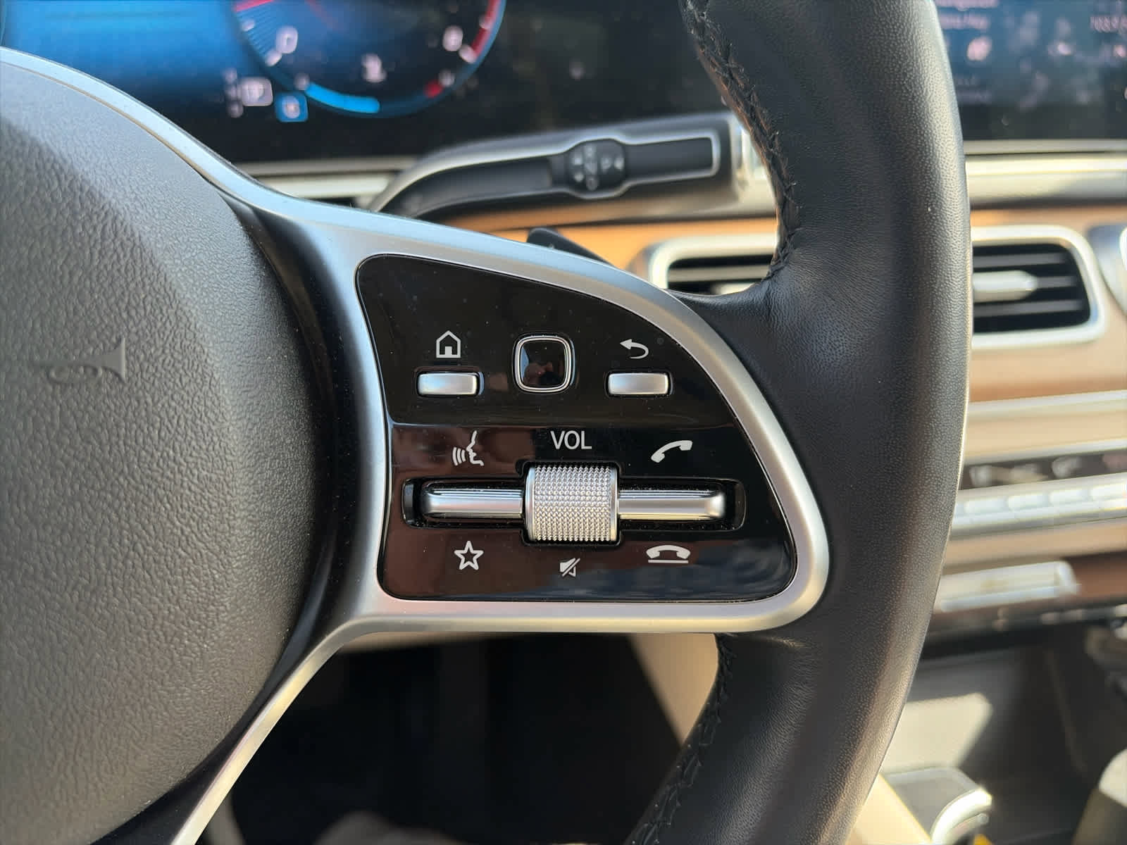 Used 2022 Mercedes-Benz GLE 350 4MATIC image 16