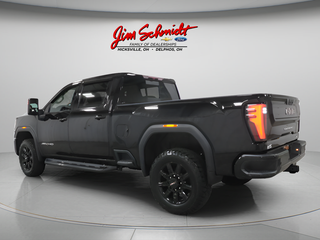 Used 2024 GMC Sierra 2500 AT4 w/ AT4 Preferred Package AWD/4WD image 4