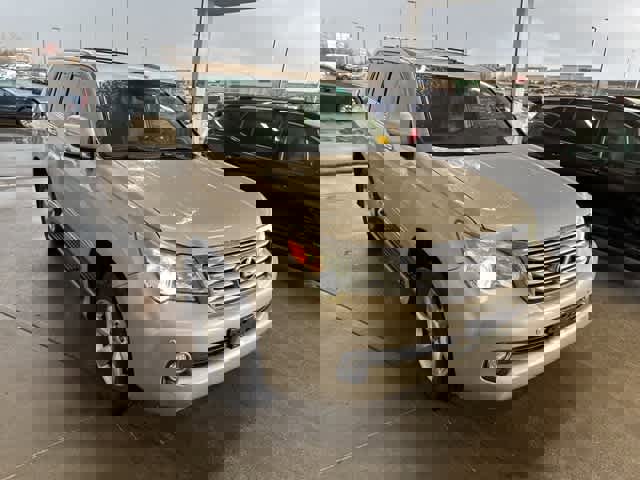 Used 2012 Lexus GX 460 w/ Comfort Plus Pkg image 23