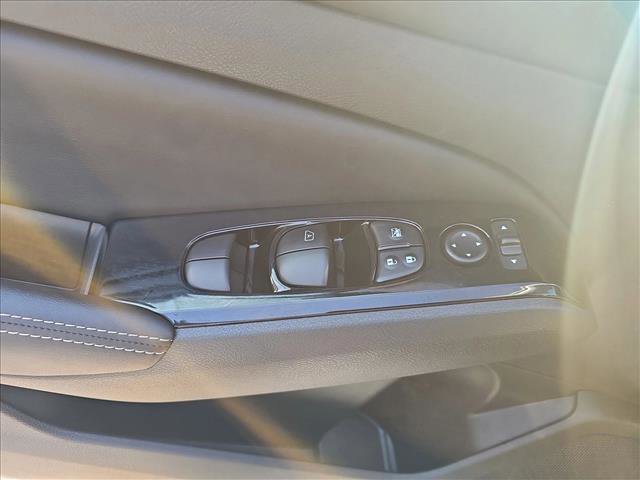 Used 2024 Nissan Altima 2.5 SL image 19