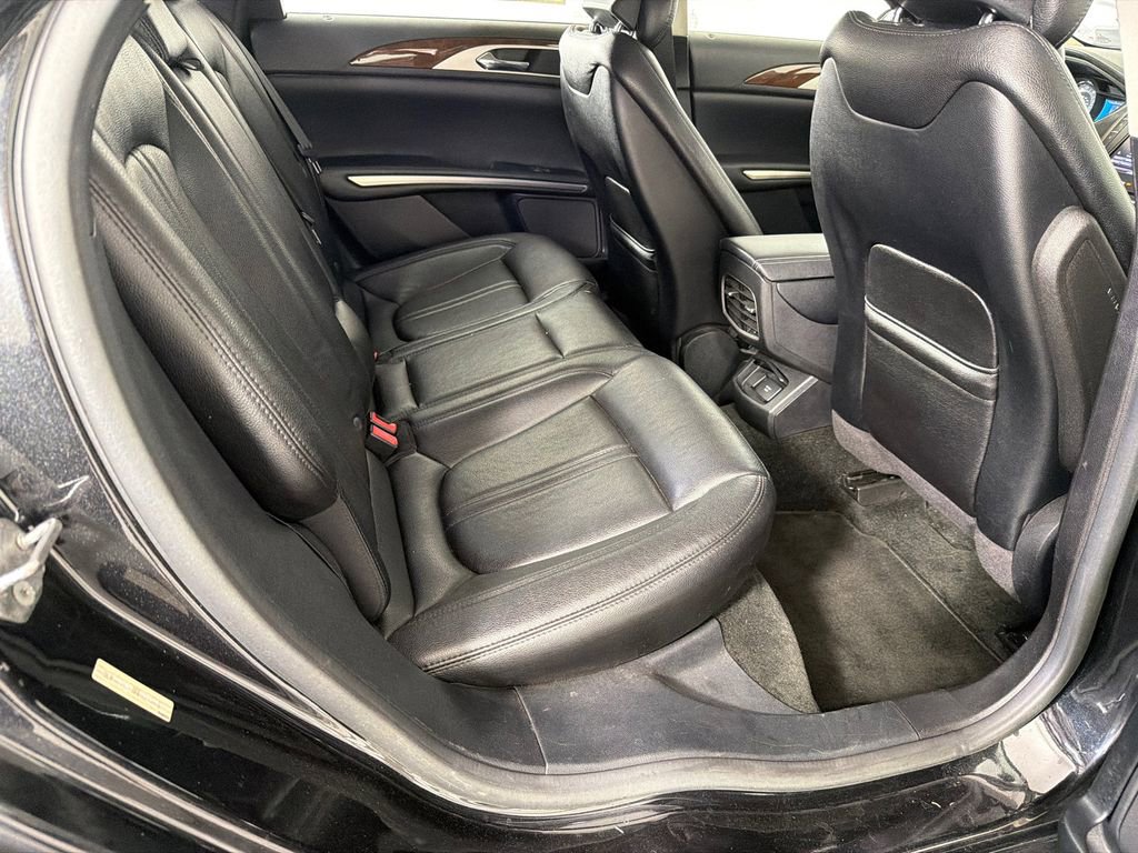 Used 2015 Lincoln MKZ Hybrid image 15