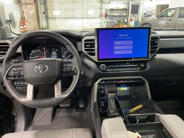 Used 2022 Toyota Tundra Limited AWD/4WD image 12