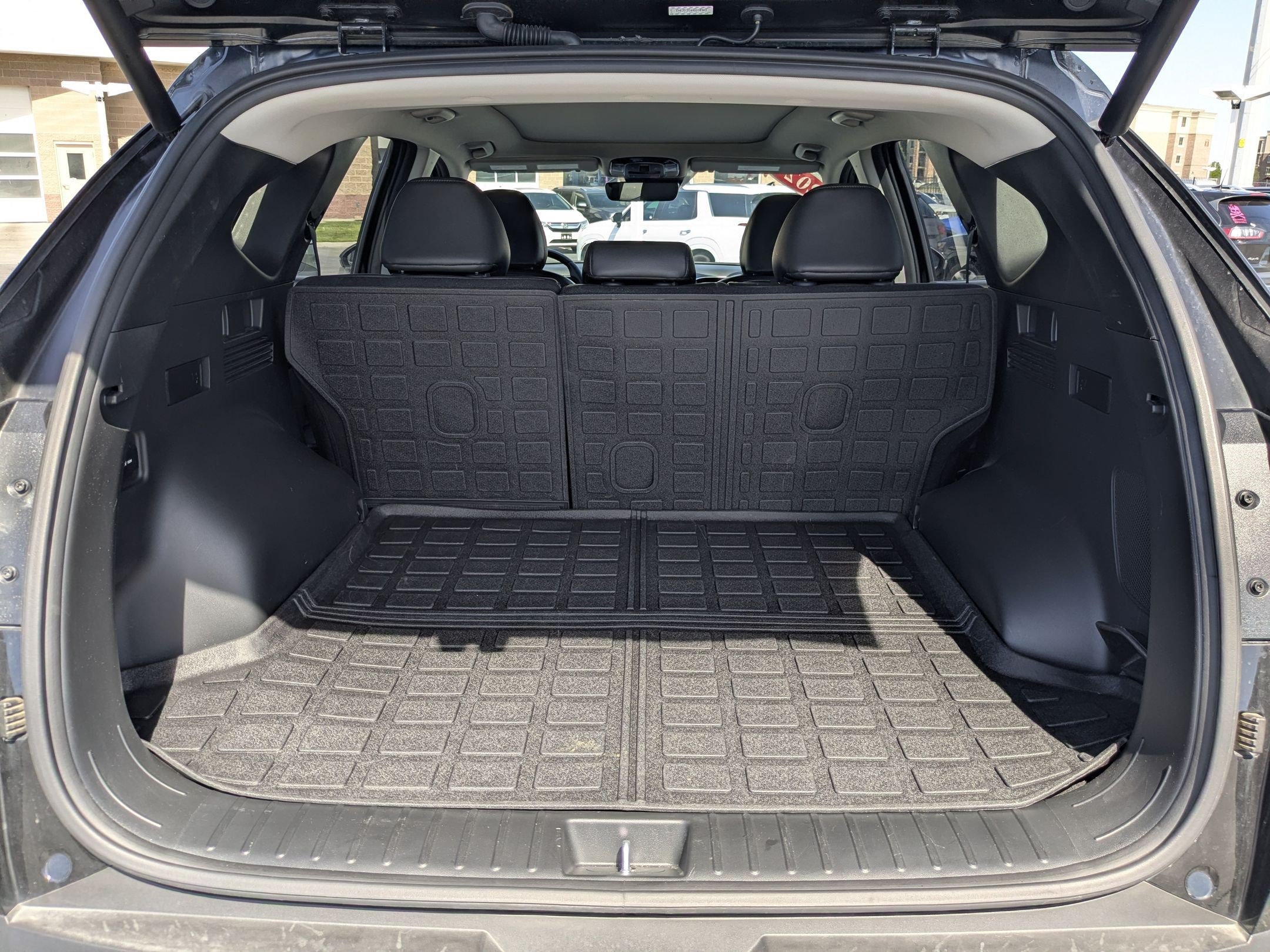 Used 2024 Hyundai Tucson Limited AWD/4WD image 32