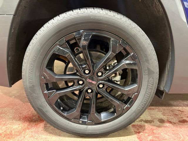 Used 2022 GMC Terrain SLE w/ Driver Convenience Package image 29