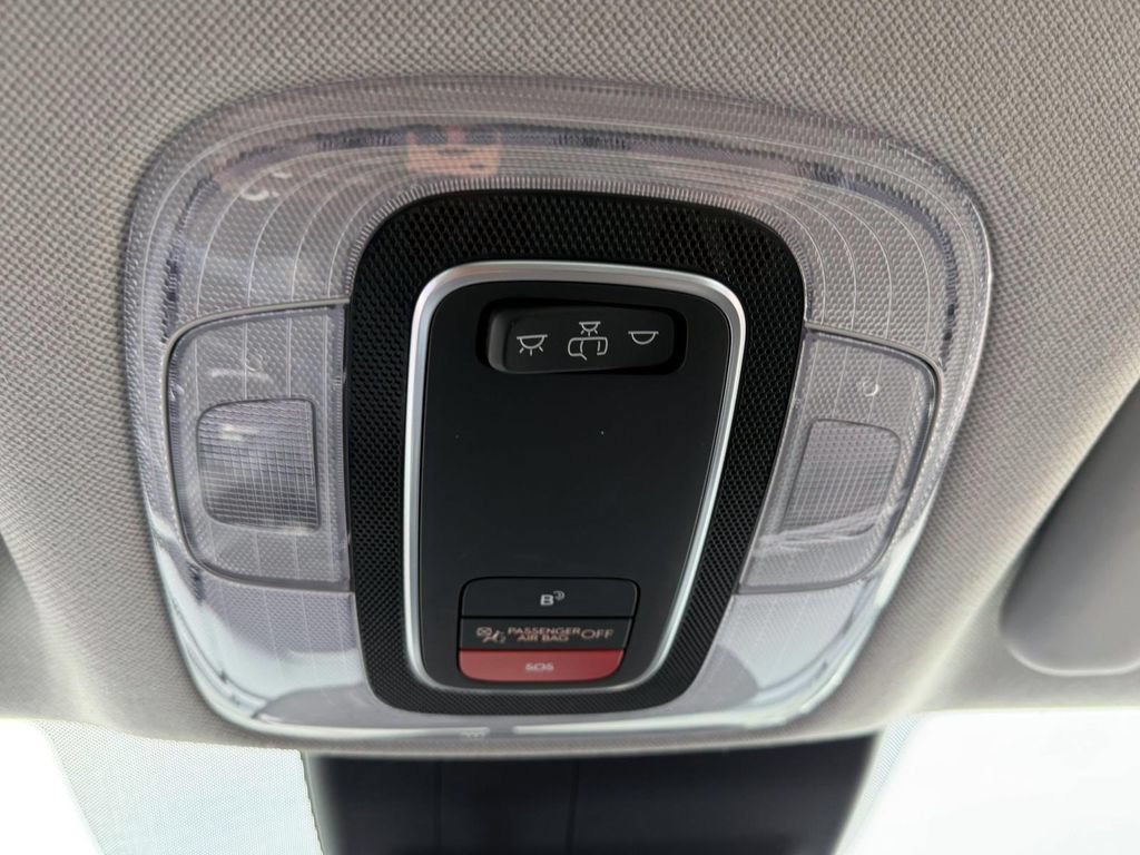 Used 2023 Hyundai Elantra SEL FWD image 31