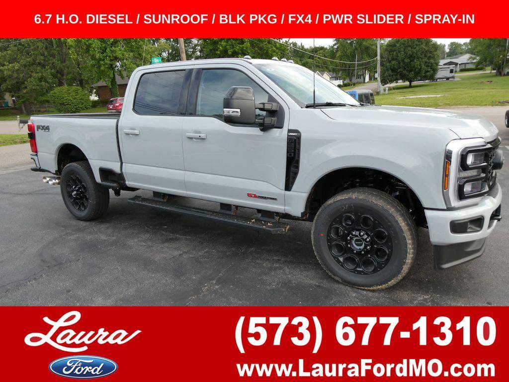 New 2026 Ford F250 Lariat w/ Black Appearance Package