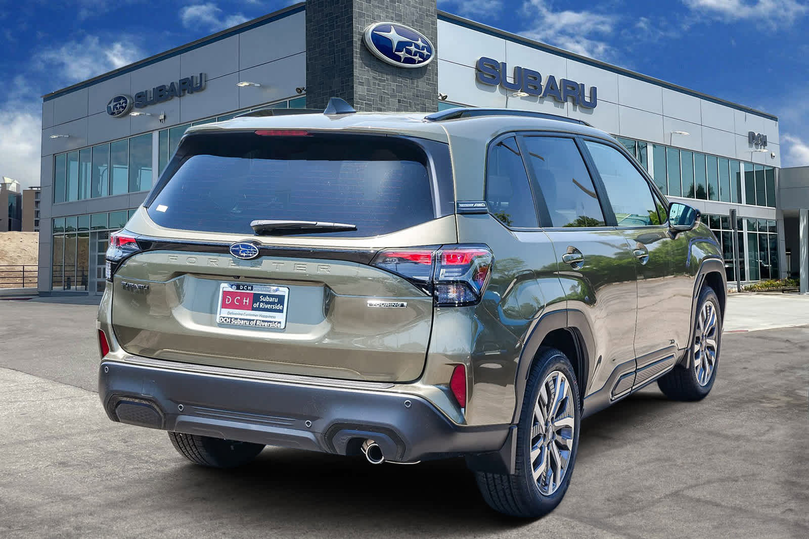 New 2026 Subaru Forester Touring AWD/4WD image 4