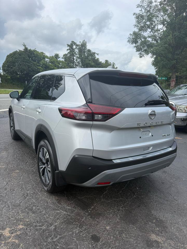 Used 2021 Nissan Rogue SV AWD/4WD image 5