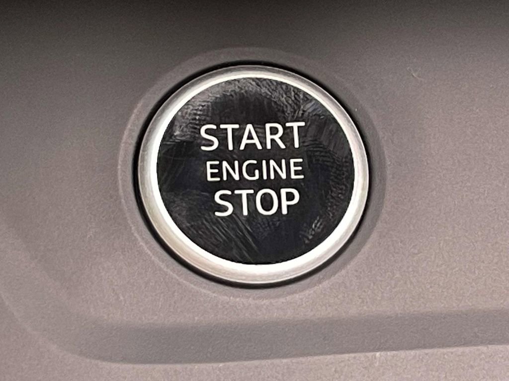 New 2025 Audi Q3 2.0T Premium image 41