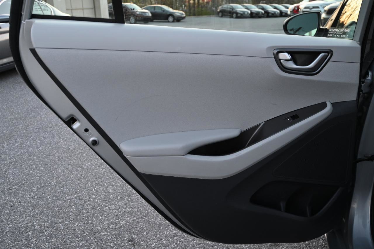 Used 2020 Hyundai Ioniq Blue FWD image 16
