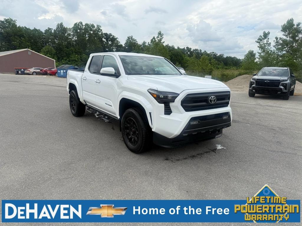 Used 2024 Toyota Tacoma SR5 AWD/4WD image 8