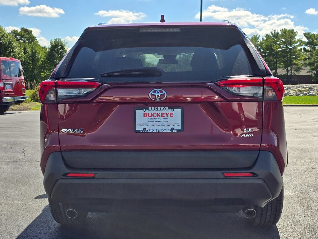 Used 2021 Toyota RAV4 LE AWD/4WD image 7