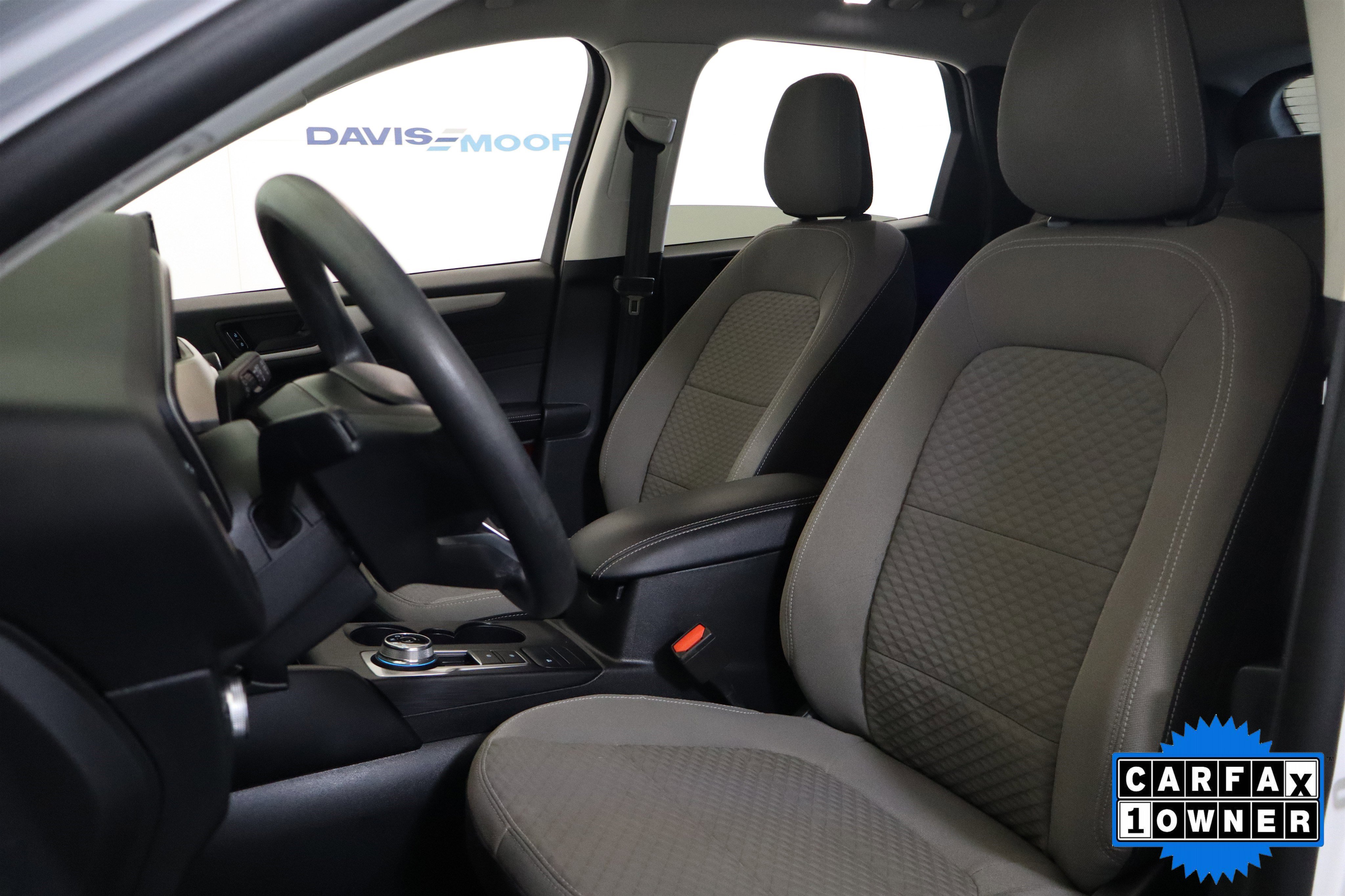 Used 2022 Ford Escape SE image 22