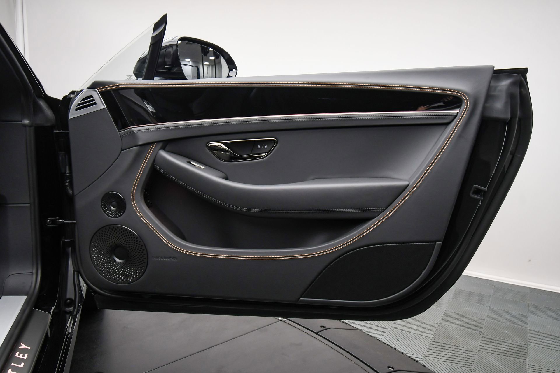 New 2025 Bentley Continental GTC image 42
