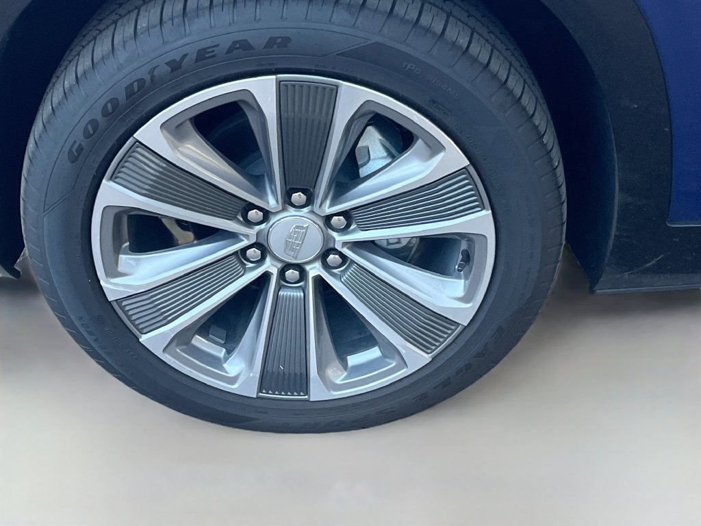 Used 2026 Cadillac Vistiq Sport w/ LPO, Floor Liner Package AWD/4WD image 35
