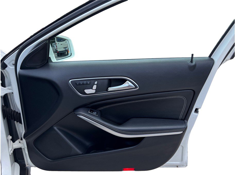 Used 2019 Mercedes-Benz GLA 250 GLA 250 Sport Utility 4D image 40