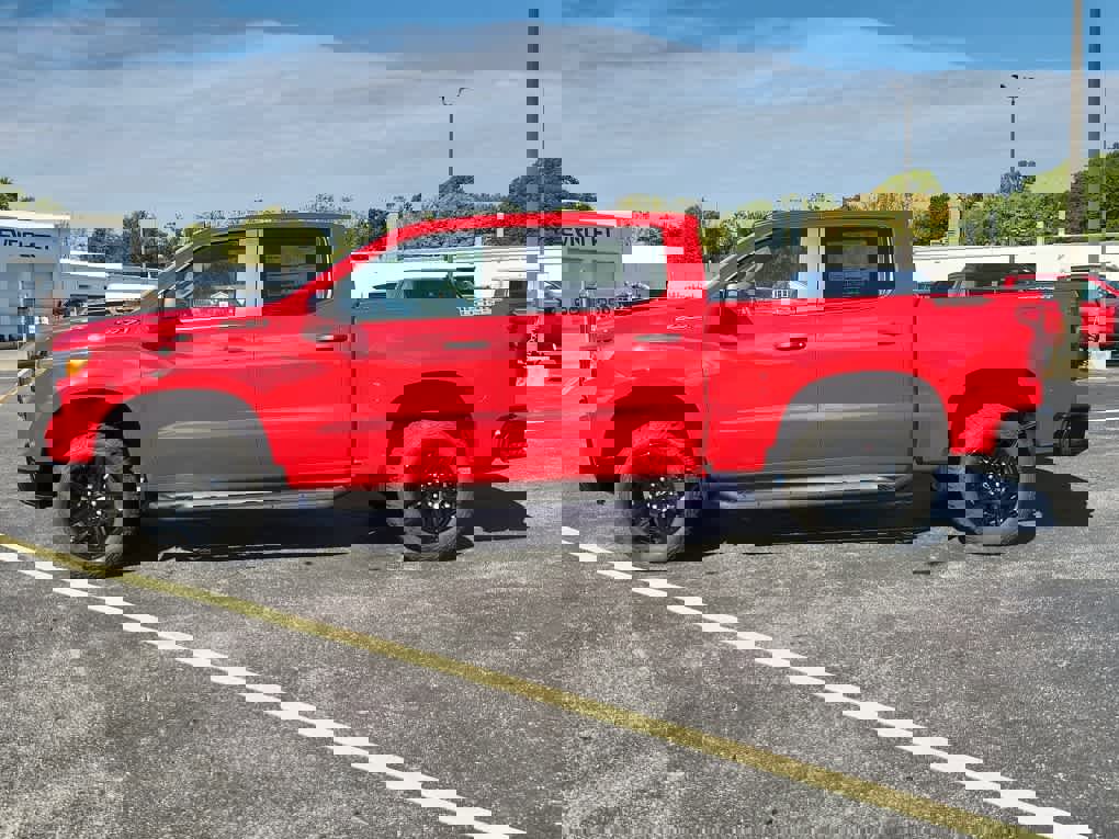 New 2026 Chevrolet Silverado 1500 Custom Trail Boss w/ LPO, Dark Essentials Package image 5