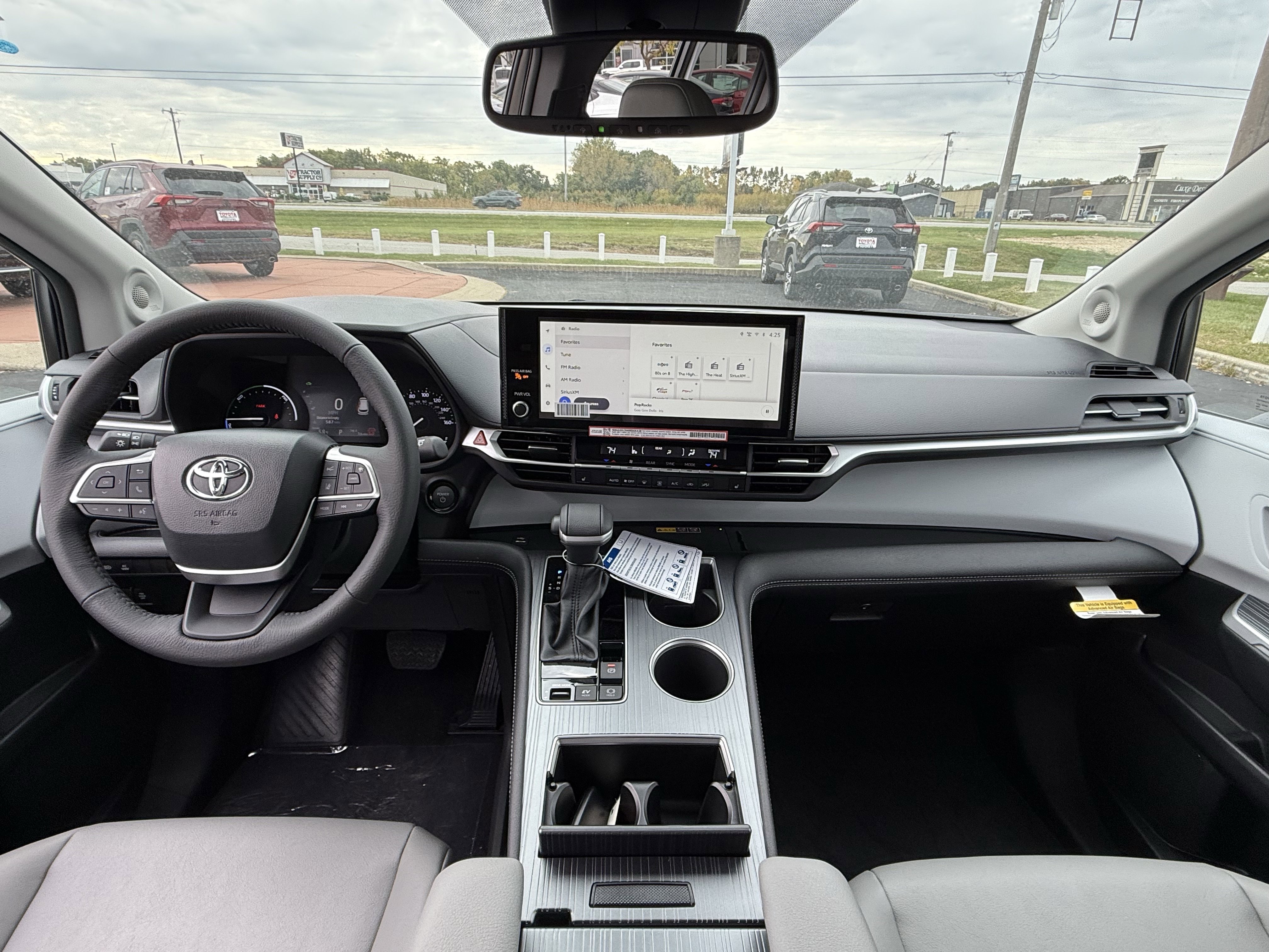 New 2025 Toyota Sienna XLE w/ XLE Plus Package image 12