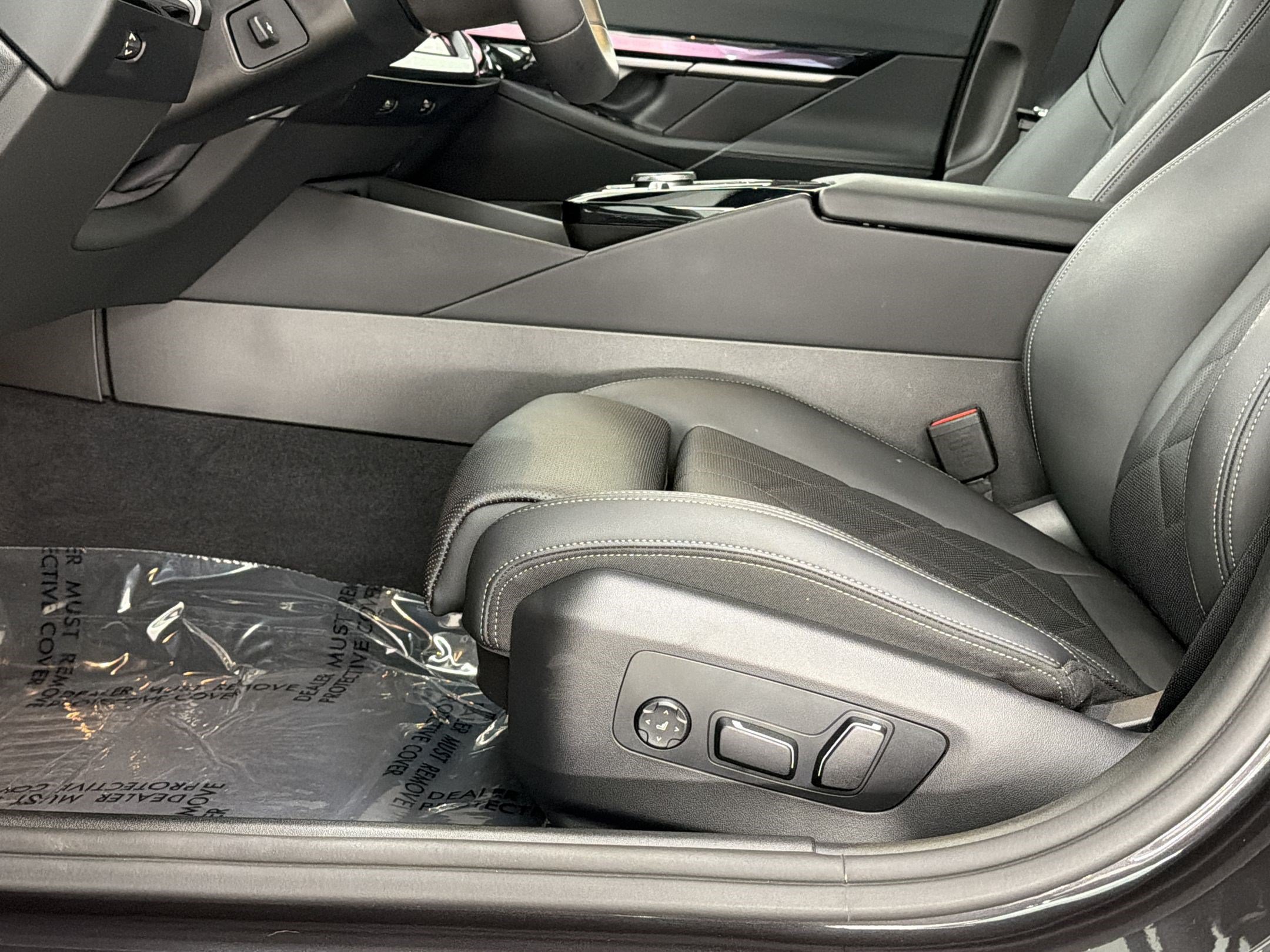 Certified 2026 BMW 530i RWD image 5
