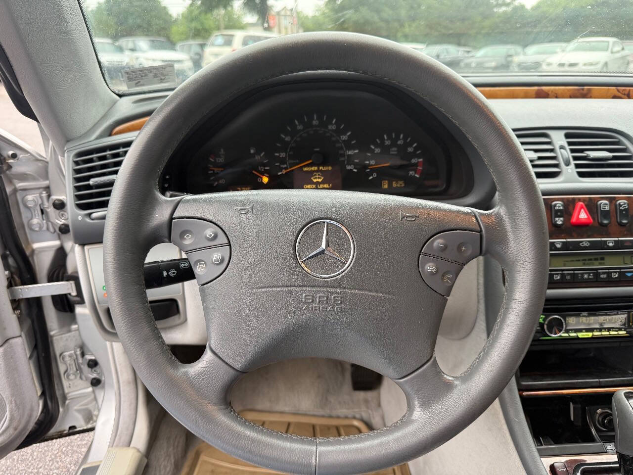 Used 2002 Mercedes-Benz CLK 320 Cabriolet image 13