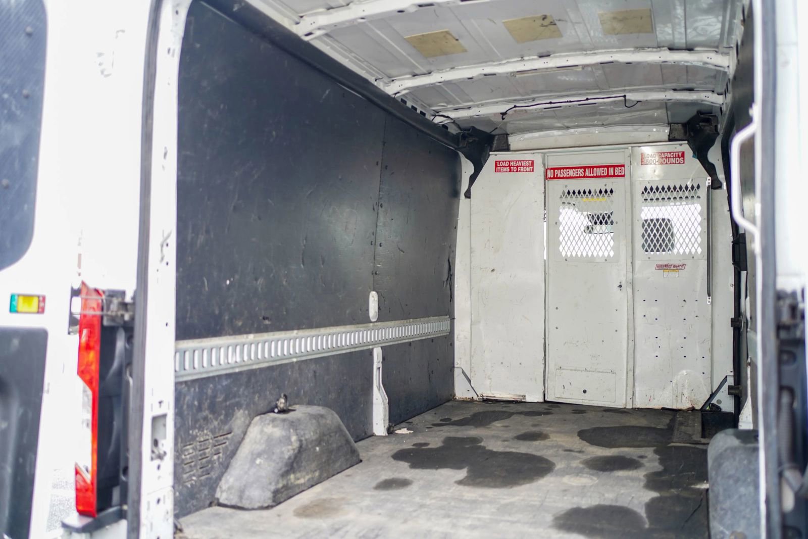 Used 2018 Ford Transit 350 148 Medium Roof image 17