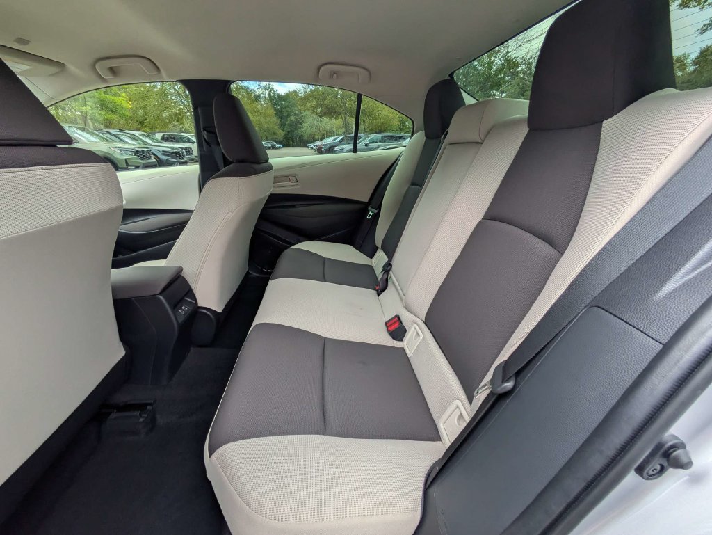 Used 2026 Toyota Corolla LE FWD image 14