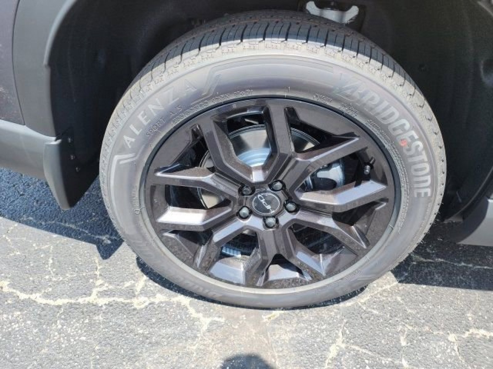 New 2025 Honda Pilot Touring image 12