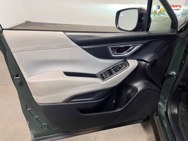 Used 2022 Subaru Forester Premium w/ Popular Package #2 image 23