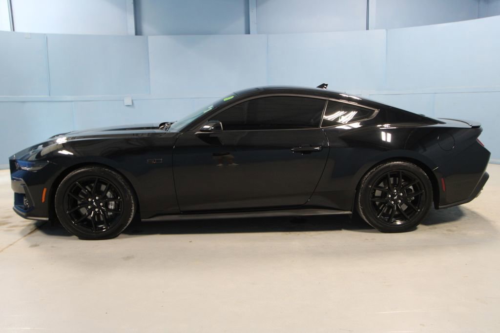 Used 2024 Ford Mustang GT RWD image 26